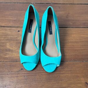 Ann Taylor Vibrant Teal Peep Toe Heels